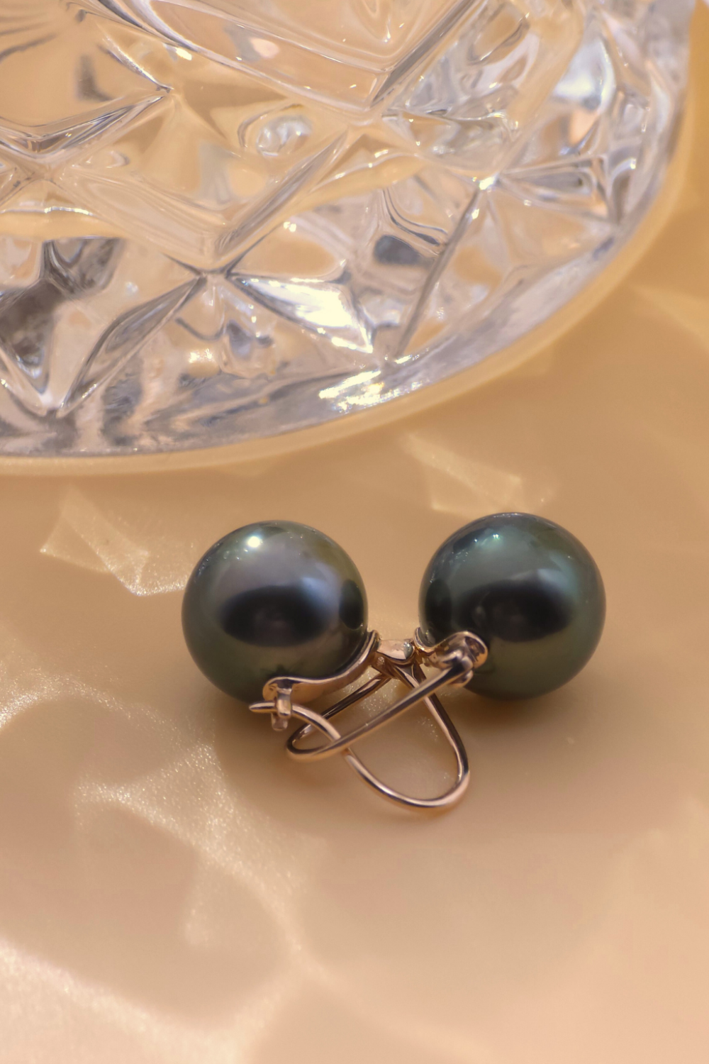 Pearl Earring